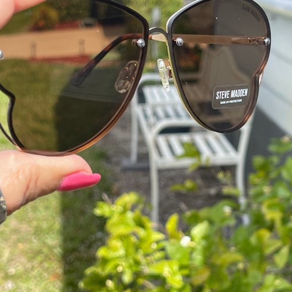 STEVE MADDEN Monet Sunglasses main image 8